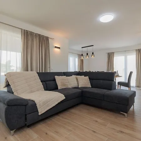 וילה Brand New Mavi With Swimming Pool *