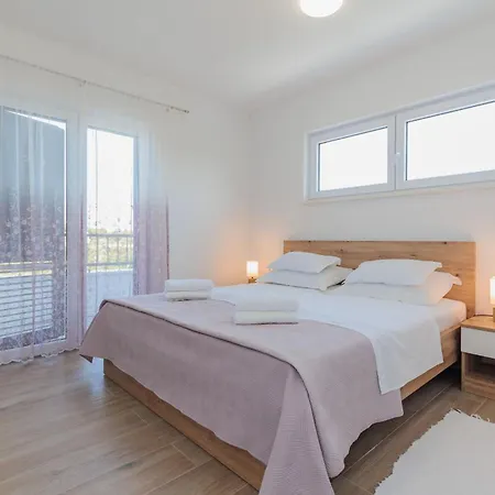 Villa Brand New Mavi With Swimming Pool