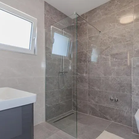 Brand New Mavi With Swimming Pool Villa Drage